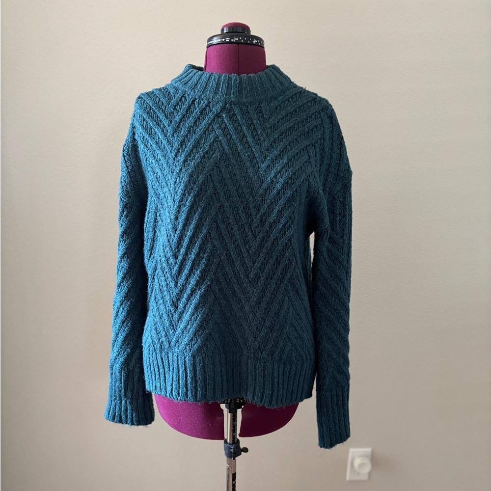 A New Day Crewneck Sweater Teal Textured Chevron Pattern Women’s Size M